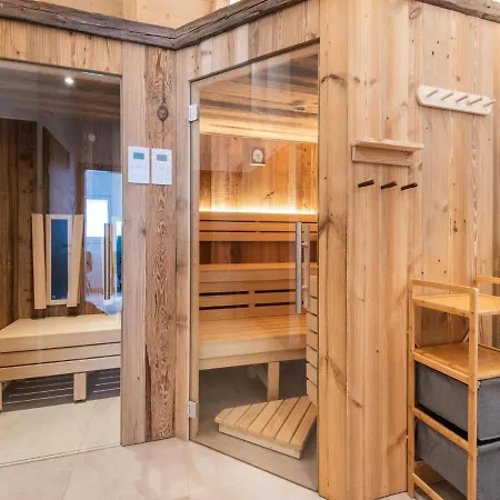 Golden Lodges With Parking Rauris